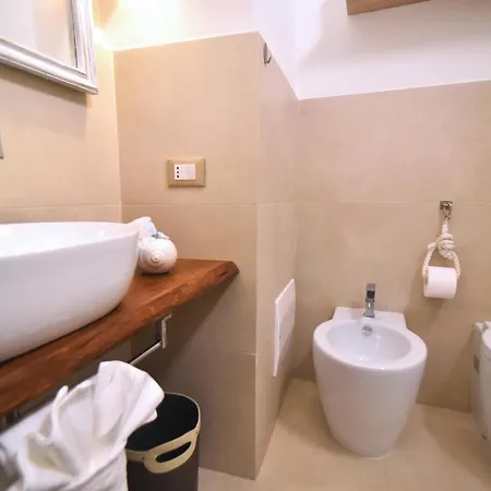 L'antica Rimessa Da Gigi 3* 加利波利